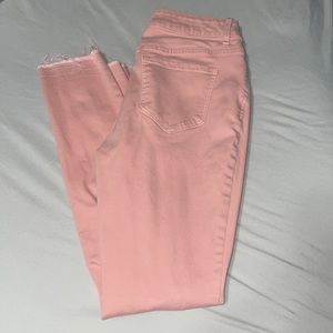 Pink cropped jeans